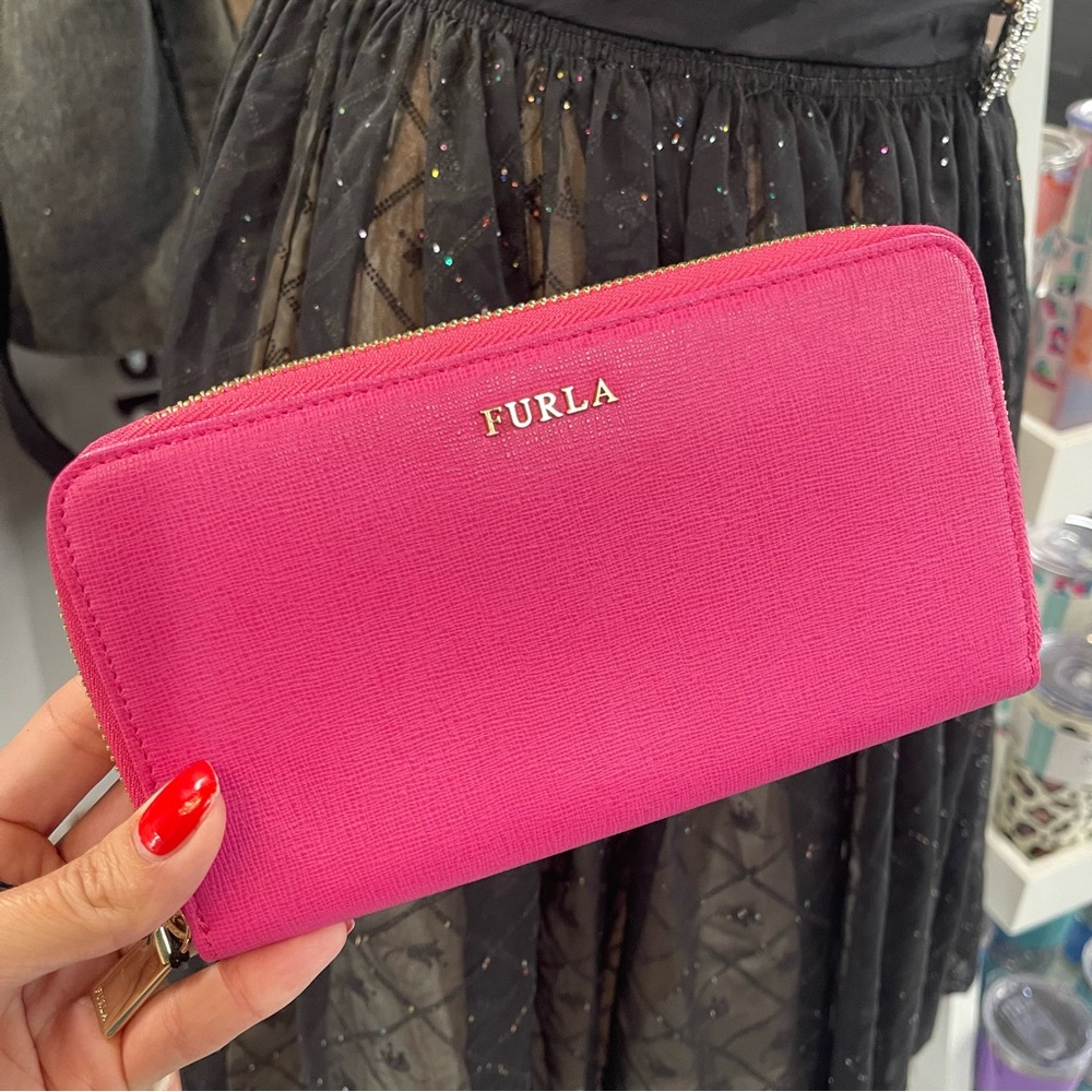 Furla Pink Leather Zip Wallet